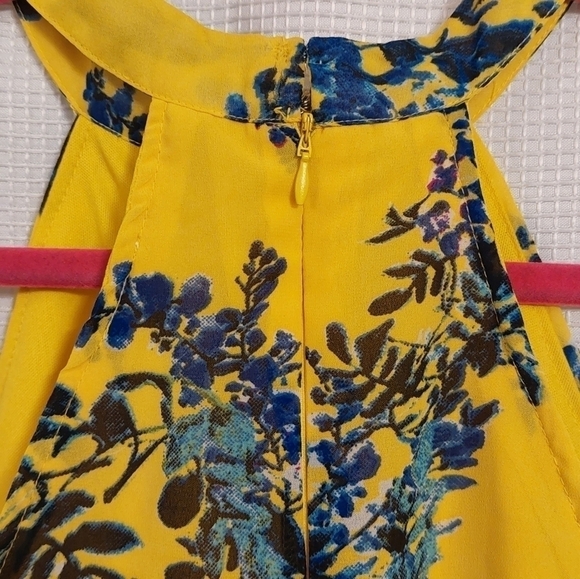 Japna yellow and blue floral halter neck blouse size small - Picture 4 of 10